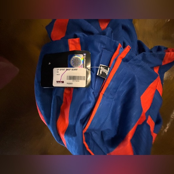 Florida Gators Spirit Scarf New With Tags! - Picture 4 of 6